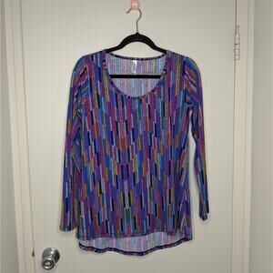 LuLaRoe Lynnae Top in Multicolor Chevron - Size S - GUC